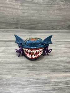 Mighty Max Caught by the Man Eater Doom Zones Serie 2 Kiefer Hai NICHT KOMPLETT - Bild 1 von 12