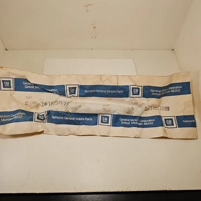 NOS OEM 1962-1982 (C1/C2/C3) Corvette Starter Bolt GM 14057099 - Image 1 of 4