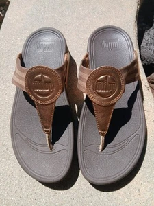Fitflop Mujer Walkstar Tonificación Sandalia Tanga Marrón Rayas Cuero Dorado Talla 7 - Imagen 1 de 19