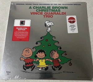 A CHARLIE BROWN CHRISTMAS LP VINCE GUARALDI TRIO METALLIC GOLD VINYL WITH POSTER - Picture 1 of 5