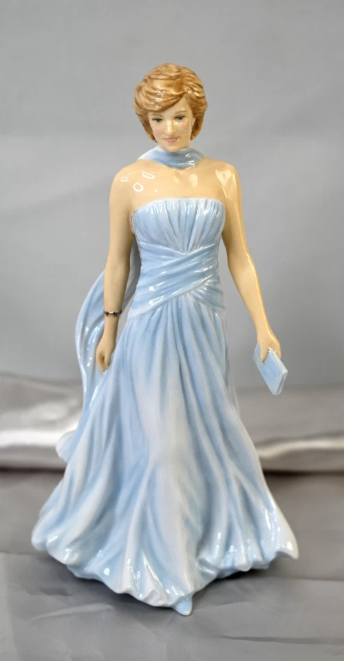 Royal Doulton Remembering Diana The People's Princess Figurine 40022820 - Image 1 of 4