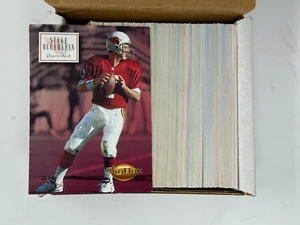 1994 Skybox Premium Football Near Complete Set 199/200 (Missing #188 Rhett) - Bild 1 von 1