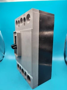 Interruptor de circuito Siemens QJH23B225 3P 225A - Imagen 1 de 3