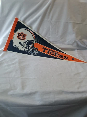 Vtg NCAA 12 X 30 Wincraft USA Felt Pennant AUBURN TIGERS FOOTBALL Cover