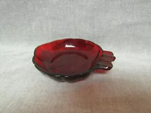 Vintage 1940's Anchor Hocking Glass Royal Ruby Red Leaf Design Ashtray HTF - Picture 1 of 3