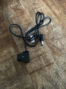 D-Tap to DC Barrel 5.5mm 2.1mm Power Cable - Picture 1 of 4