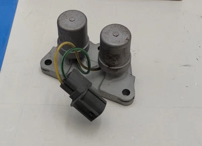 Transmission Lock-up Solenoid for Honda Accord 1996-1998 1999 2000 2001 2002 - Imagem 1 de 2