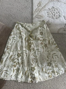 TAYBERRY GYPSY SKIRT FESTIVAL FLAREY IVORY PALE KHAKI FLORAL SZ M/L LTH 32" W 34 - Picture 1 of 4