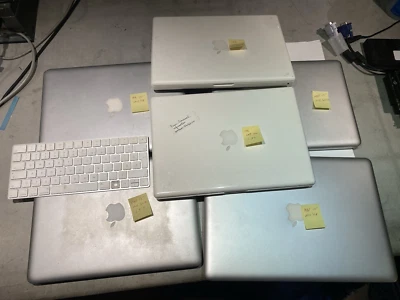 Lot of 6 Macbook / some pros / Most work - As is - With brand new LCD panel - Image 1 of 4