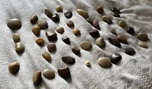44 Polished Stones (various - Poss Gem Stones) - Can Be Used In Jewellery - Picture 1 of 9