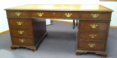 Vintage Kittinger Classic Style Executive Embossed Leather-Top Pedestal Desk Cover