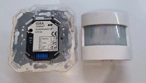 Gira 1304 KNX Eib Automatik-Schalter Komfort-Aufsatz weiß, inkl Busankoppler 570 - Bild 1 von 5