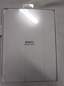 Apple Smart Cover for 10.5 inch iPad Pro White Snap On NEW - Picture 1 of 1