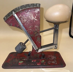 VINTAGE EGG SCALE HAS TINY PART OF LABEL WORKS  - Picture 1 of 6