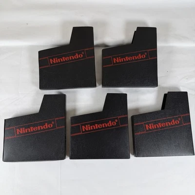 Lote de 5 Cubiertas Antipolvo Cartucho Nintendo NES Auténticas, Logo Rojo, Limpias y Listas Foto 1 de 3