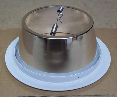 Halo 426 6-Inch Specular Clear Reflector Cone Trim - Image 1 of 4