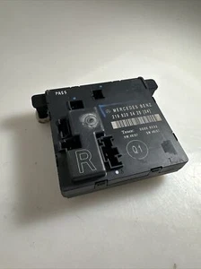Módulo de control de puerta trasera derecha 06-11 Mercedes W219 CLS500 CLS550 2198203426 FABRICANTE DE EQUIPOS ORIGINALES - Imagen 1 de 3