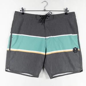 Vissla Boardshorts Herren Gr. 38 grau gestreift Stretch Taschen ungefüttert Strand Freizeit - Bild 1 von 9