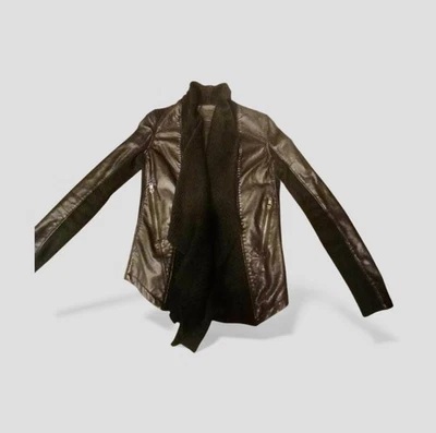 Chaqueta de moto BLANKNYC para mujer negra de imitación de cuero S cascada tejida JC135 Foto 1 de 4