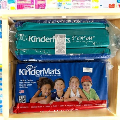 KinderMats, 2" H x 19" W x 44" D, azul verde azulado, guardería, preescolar, jardín de infantes Foto 1 de 3
