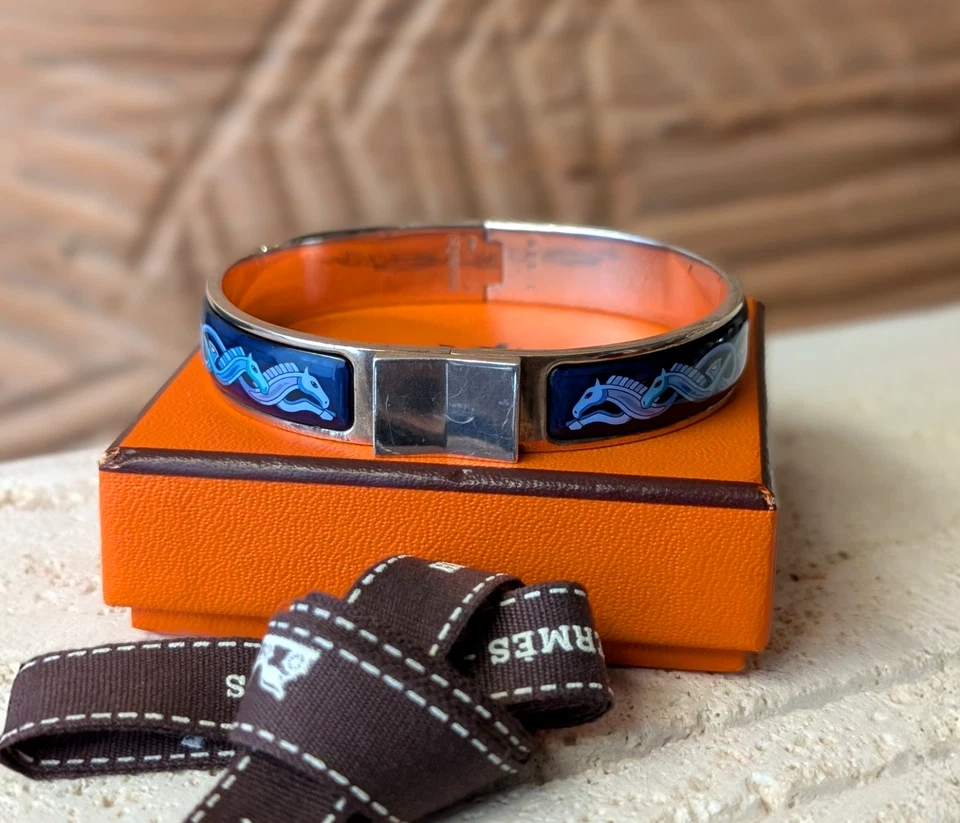 Brazalete vintage Hermès esmalte plata esterlina - motivo ecuestre (raro) Foto 1 de 4