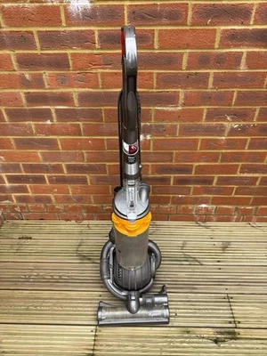 Dyson DC25 Multifloor Ball Vacuum Cleaner - PARTS ONLY - Image 1 of 4