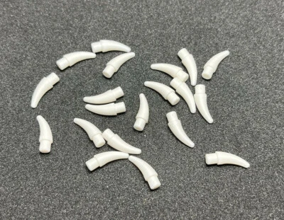 LEGO 20x Barb / Claw / Horn /Tooth (Small) White 53451 88513 NEW  - Image 1 of 4