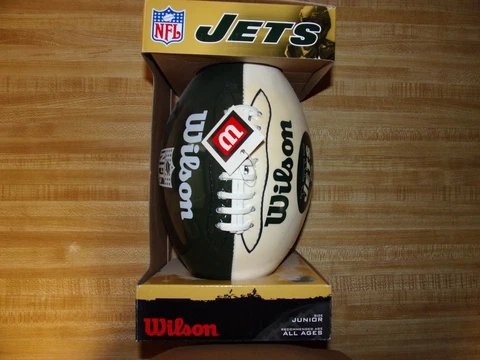 Brand New NFL New York Jets Football Team Wilson Vintage Style Youth Junior Ball Cover