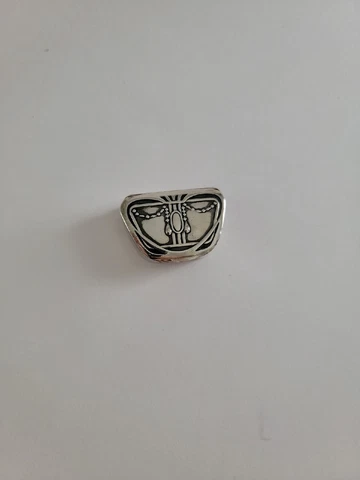 Antique Art Deco Jugendstil Era 800 Silver Pill Box, marked Cover
