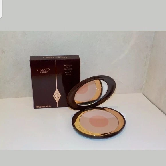 Charlotte Tilbury ~ Cheek to Chic ~ Swish & Pop Blusher ~ New - Image 1 of 1