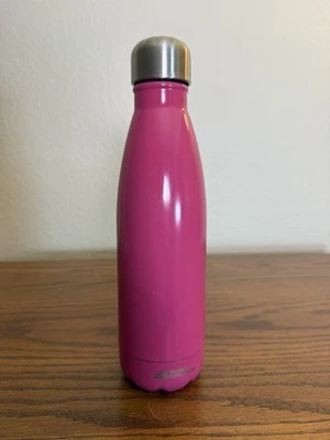 Pink water bottle with the name "Amy" in black script lettering on the front. - Image 1 of 4