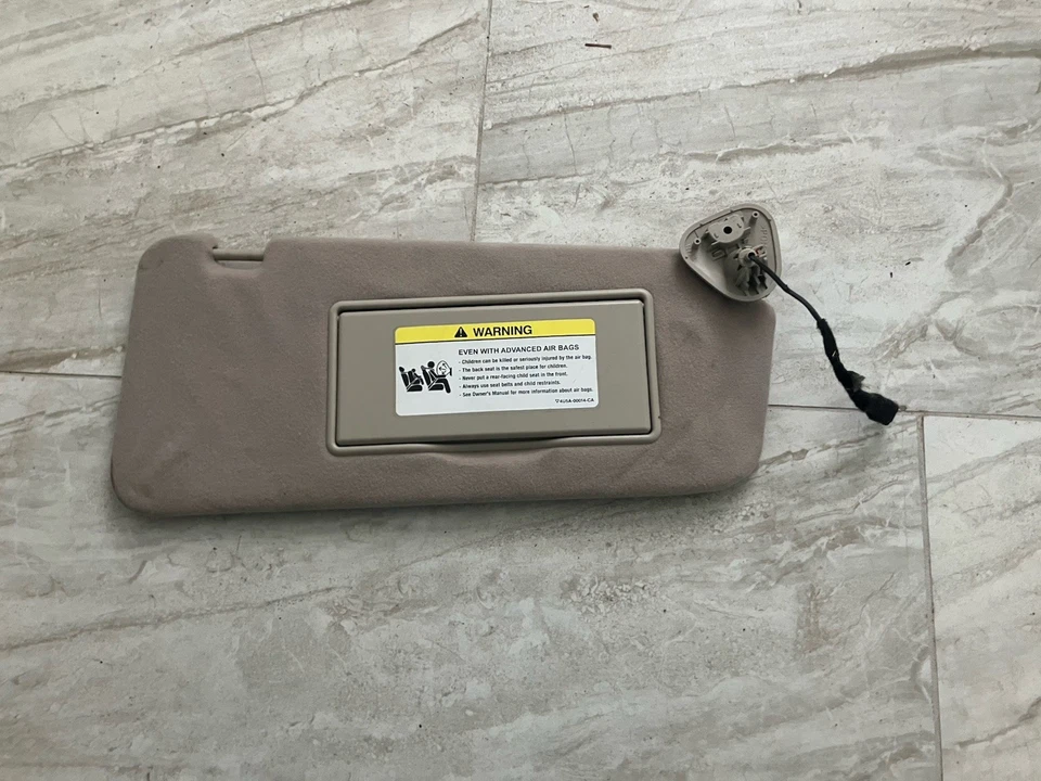 Parasol delantero derecho Jaguar XJ8 1998-2003 Vanden Plas con espejo original. Foto 1 de 3