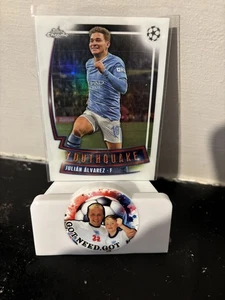 2022-23 Topps Chrome Julian Alvarez Youthquake Refractor Rookie Card #YQ-28 RC - Picture 1 of 2