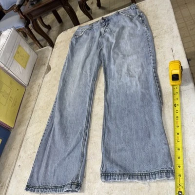 Arizona Jean Company men's Size 32 x 32 Light wash denim blue jeans - Image 1 of 4