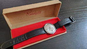 Record Deluxe Geneva Watch - Picture 1 of 6