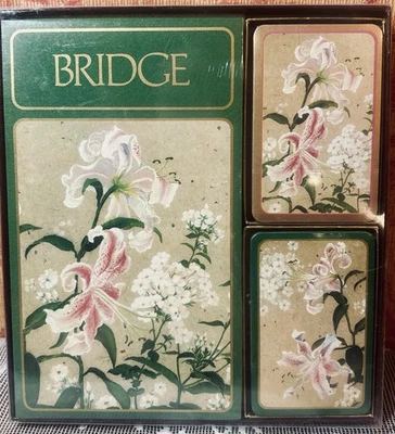 Подарочный набор игральных карт Caspari Bridge — нераспечатанные цветочные карты с цветочным рисунком - Изображение 1 из 4