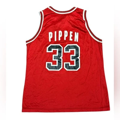 Camiseta de baloncesto roja vintage campeona de los Chicago Bulls de la NBA # 33 Pippen hecha en EE. UU. Foto 1 de 4