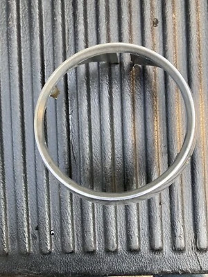 Monterey 1963 anillo de faros 63 Mercury interior izquierdo fundido a presión Foto 1 de 4