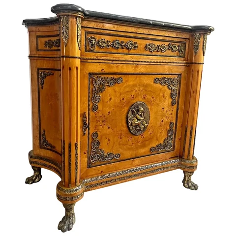 Antique Italian Console Cabinet Buffet Close Press Locking Door Drawer Ormolu Cover