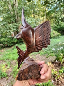 Scultura in legno palissandro intagliato a mano marlin pesce vela statuetta decorazione mensola Curio - Foto 1 di 6