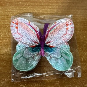 Pastell Schmetterling 2,2"x2,75" Aufnäher - Bild 1 von 1