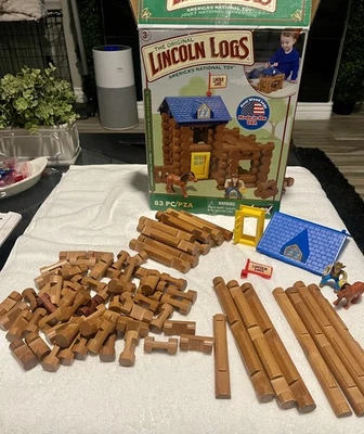 LINCOLN LOGS KNEX 00848 HORSESHOE HILL STATION FORT 83 PIECES COMPLETE SET   - Image 1 of 4