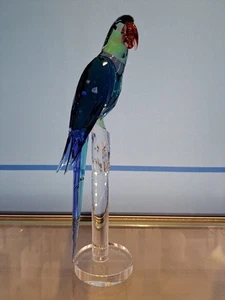 Estatuilla de cristal de Swarovski Jungle Beats BANJO GUACAMAYO VERDE # 5557849 - Imagen 1 de 5