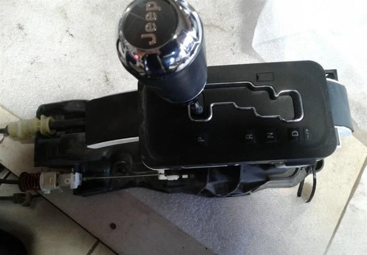 2006-2007 Jeep Liberty Automatic Transmission Floor Shifter Assembly OEM Foto 1 de 4