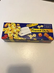 Official BSA Cub Scout Pinewood Derby Car Kit Gift Box Edition NEW - Photo 1 sur 5