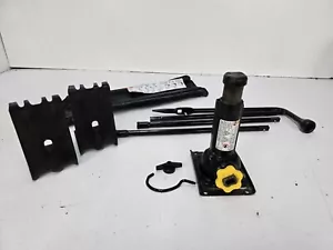 2015-2024 GMC Sierra 1500,2500,3500 Emergency Jack Kit Tools OEM Genuine Part - Photo 1 sur 12