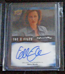 UPPER DECK X-FILES MONSTERS GILLIAN ANDERSON CERTIFIED AUTOGRAPH - Picture 1 of 1