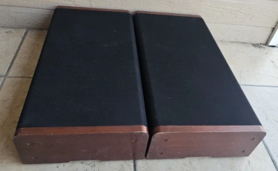 ALTAVOCES DE MONTAJE EN SUPERFICIE VANDERSTEEN VSM - FUNCIONANDO - PAR Foto 1 de 4