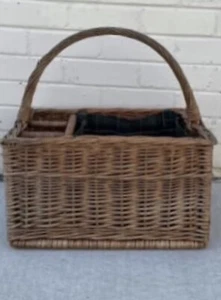 Vintage Picnic Basket 60cm Open Green Tartan Plaid Check Liner 3 Bottle AE65 - Picture 1 of 10