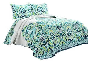Clara Quilt 3 Piece Reversible Bedding Set, Full/Queen, Blue & Green - Picture 1 of 5
